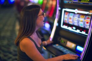 8 Helpful Tips for Playing Slot Machines